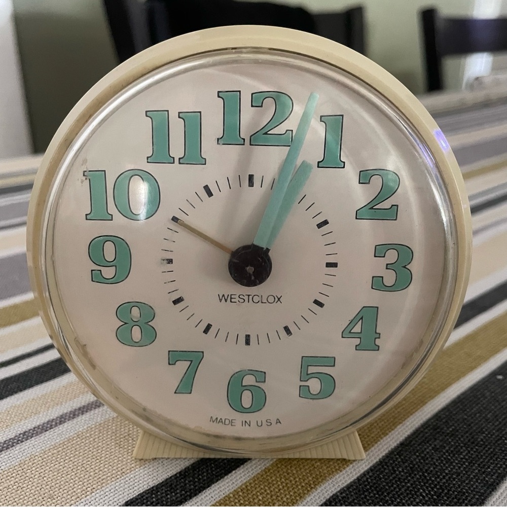 Westclox Alarm Clock Bedside Travel Wind-up Wind Up ALL FUNCTIONS WORK Vintage